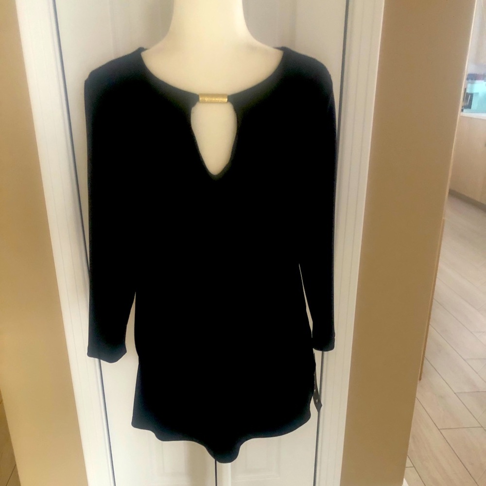 Tunic top fashion keyhole design NWT